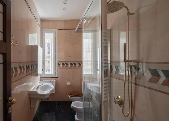 Ulpiano Vaticano Centro * Rome